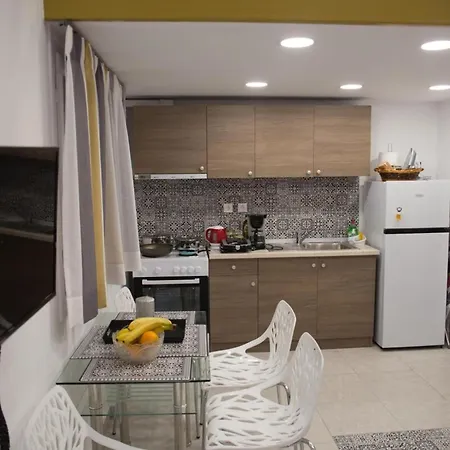 Aimou Studio's Apartment's Pire