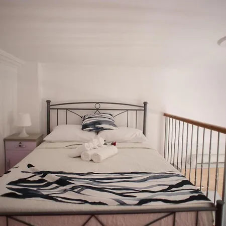 Aimou Studio's Apartment's Piraeus